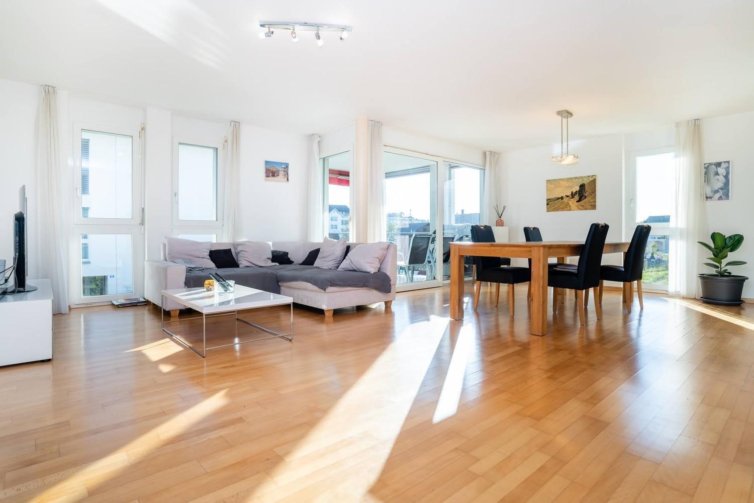 Vk - R - Zuerich Airport - Luxury - Home Stay - Raetschengaessli - Kloten Zewnętrze zdjęcie